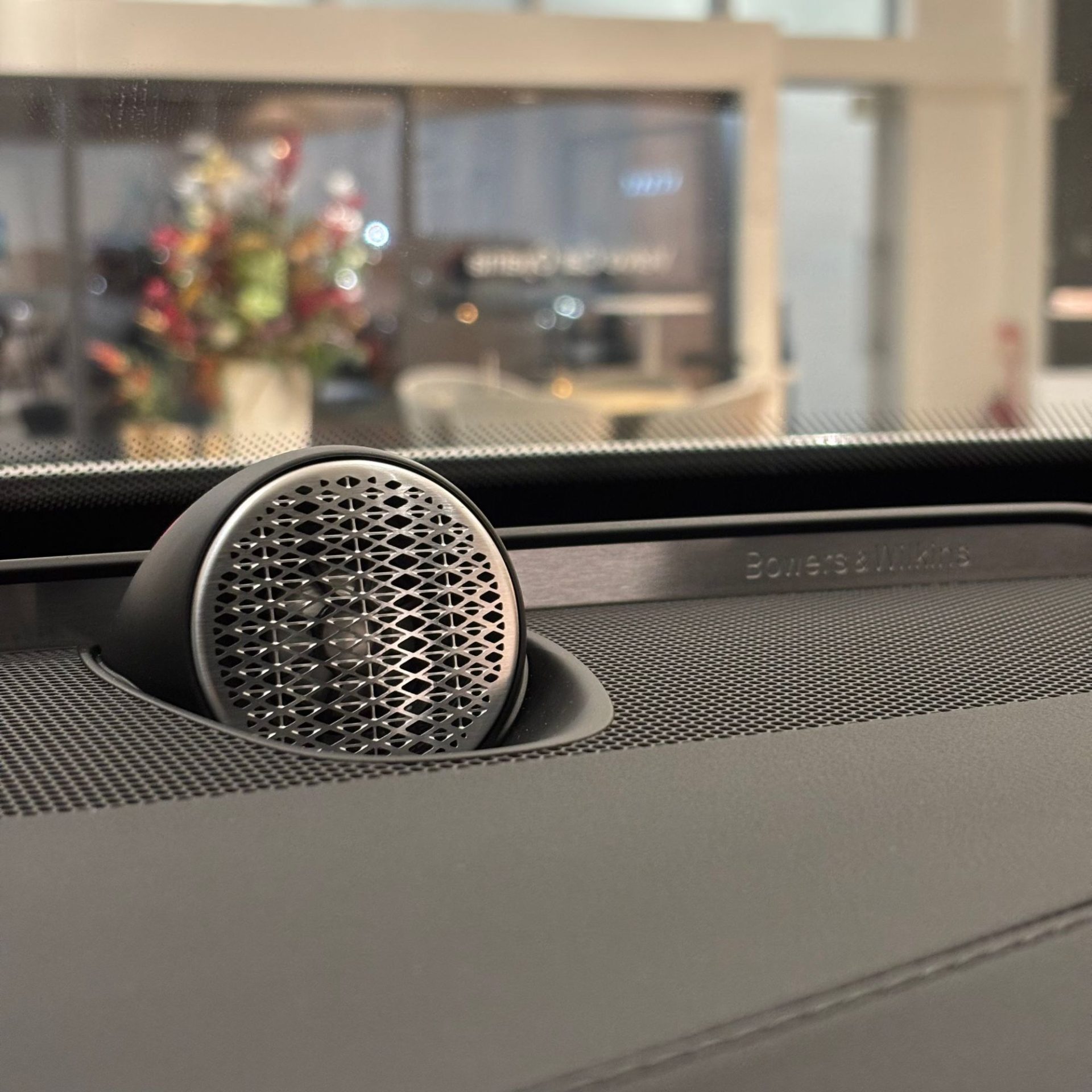 XC90 Ultra T8 AWD Plug-in Hybrid 展示車